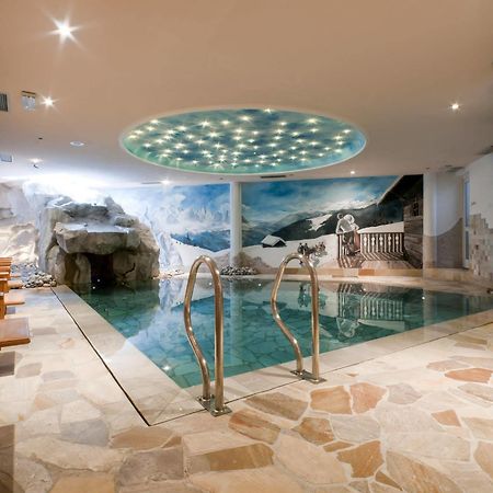 Hotel Gianna Мадонна-ді-Кампільйо Екстер'єр фото
