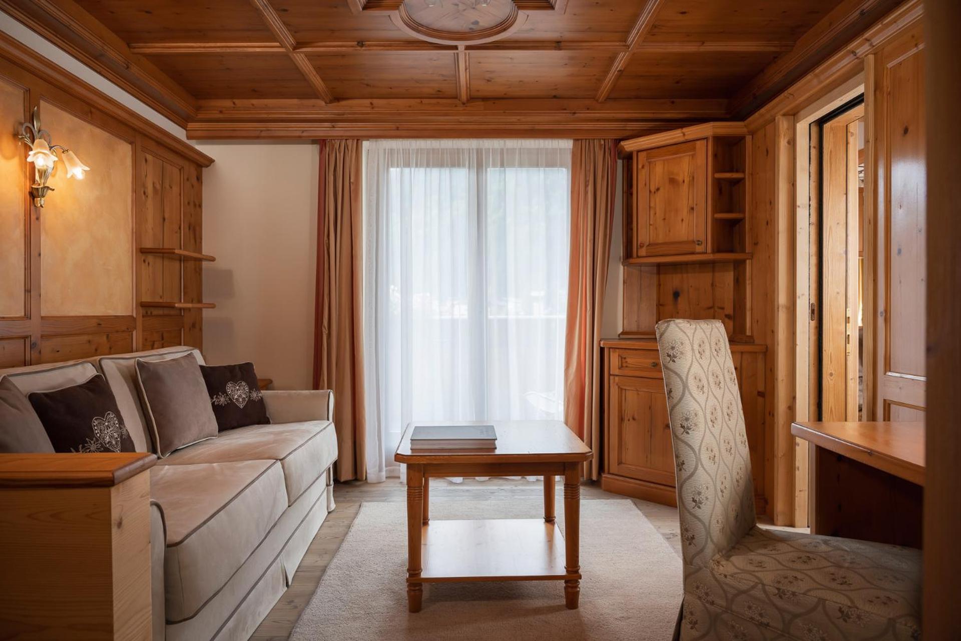Hotel Gianna Мадонна-ді-Кампільйо Екстер'єр фото