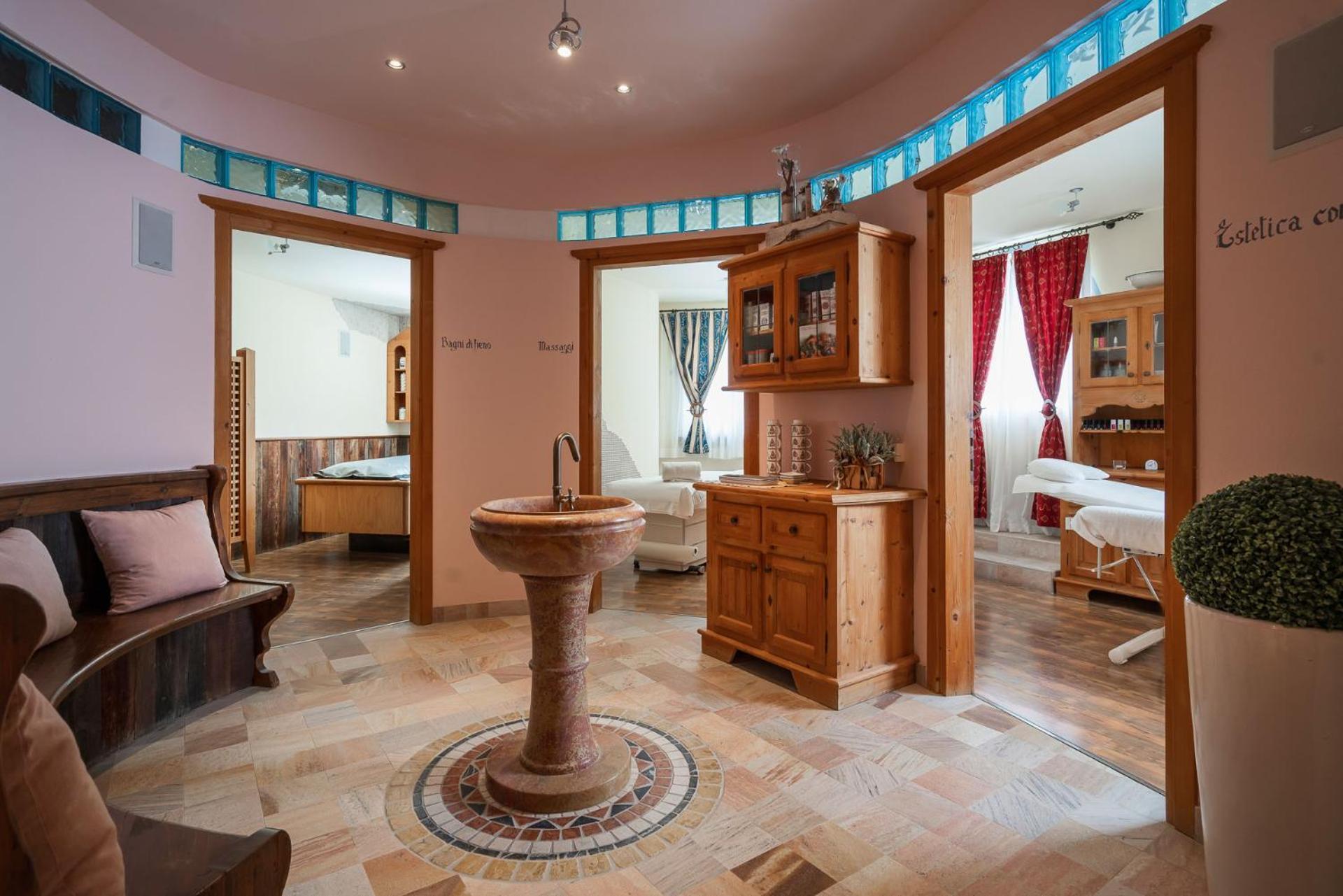 Hotel Gianna Мадонна-ді-Кампільйо Екстер'єр фото