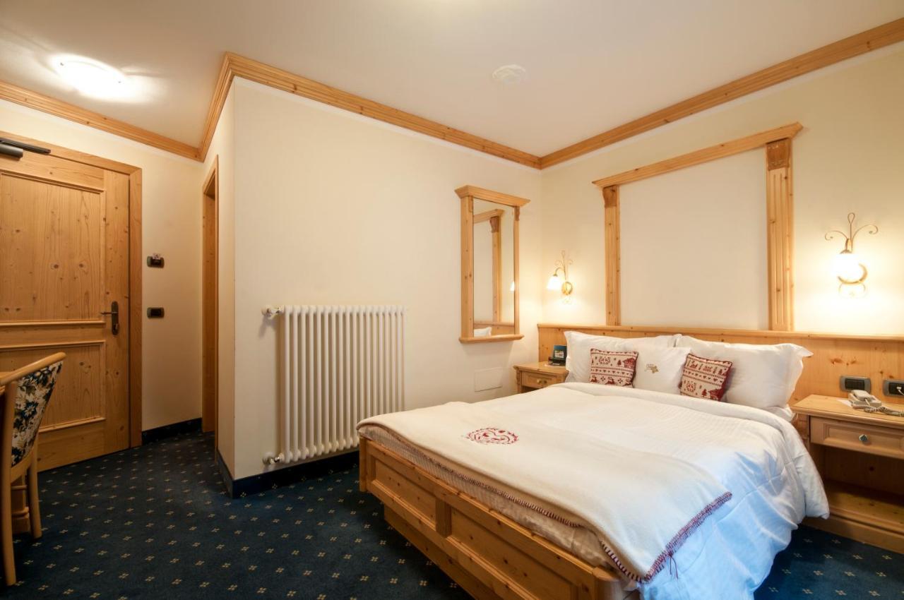 Hotel Gianna Мадонна-ді-Кампільйо Номер фото