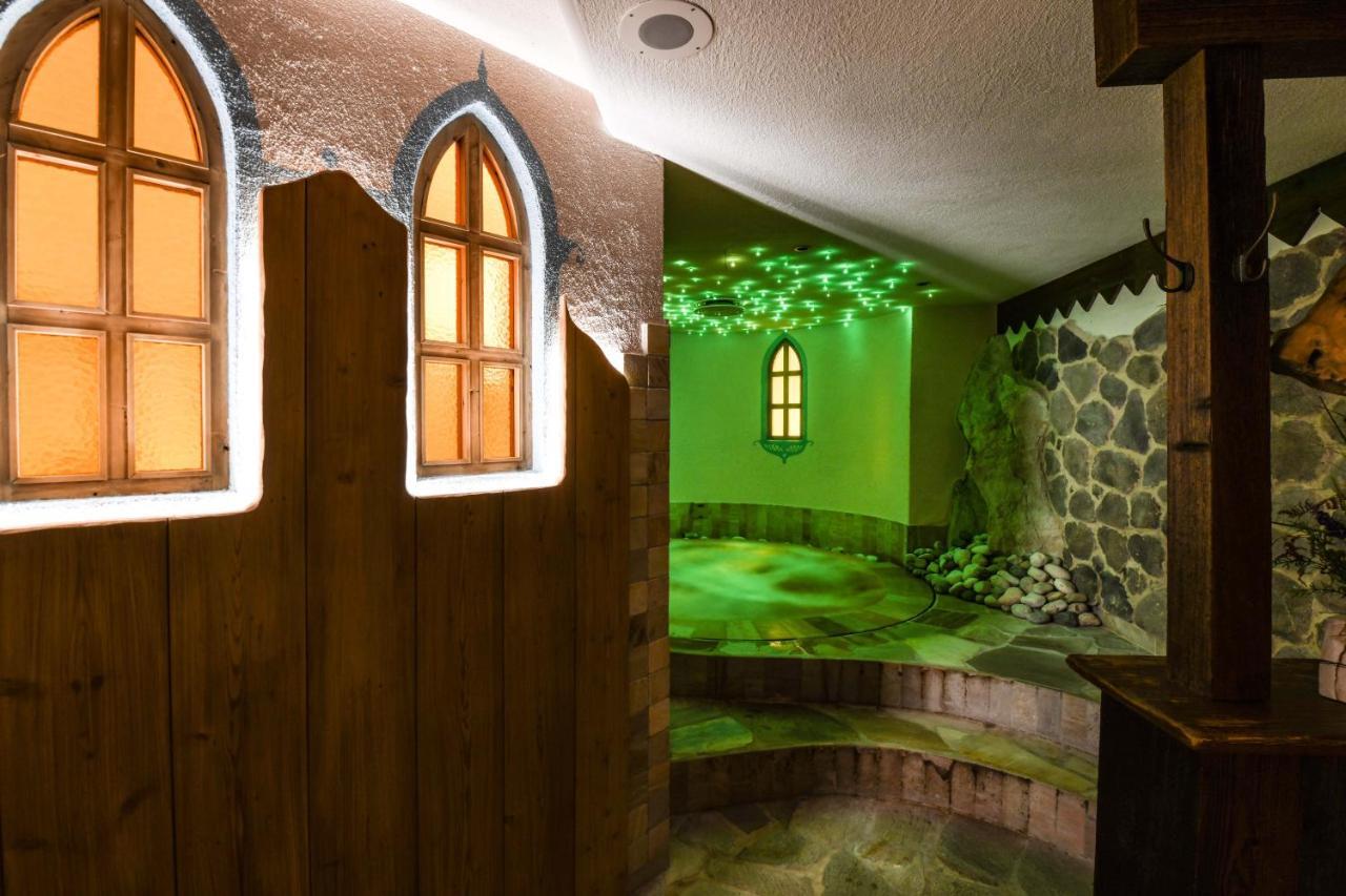 Hotel Gianna Мадонна-ді-Кампільйо Екстер'єр фото